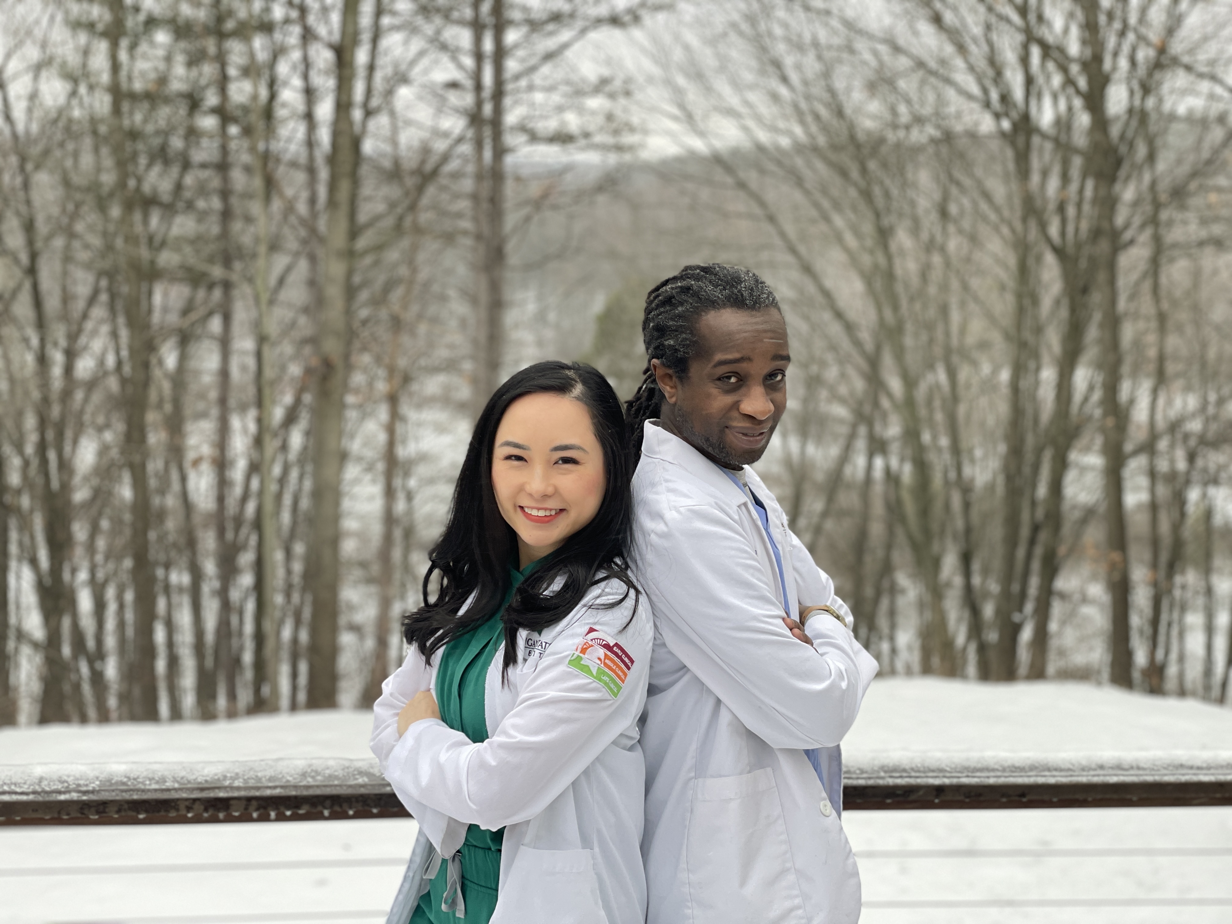 4th year medical student Julie Ngo and 3rd year medical Njeru Muraguri
